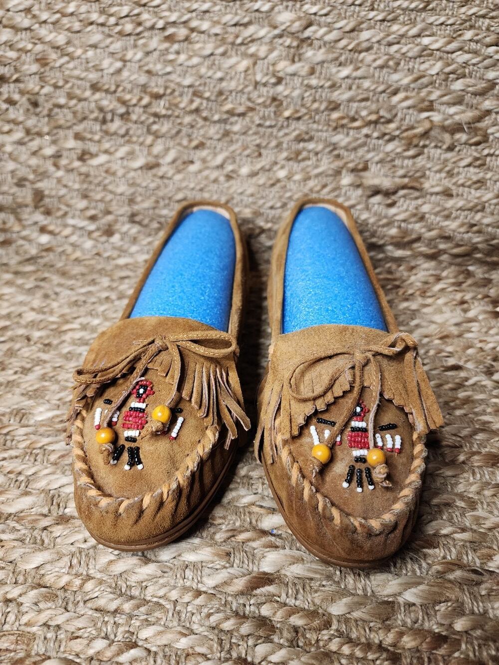 Hunters Run Womens 12 Thunderbird Leather Moccasins Shoes Beaded Fringe Tan